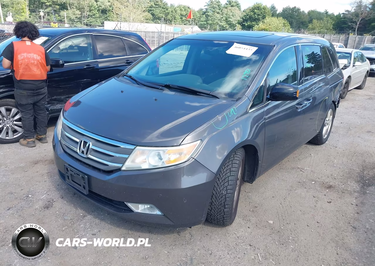 2013 Honda Odyssey Touring-Touring Elite VIN:5FNRL5H93DB008275 - 2