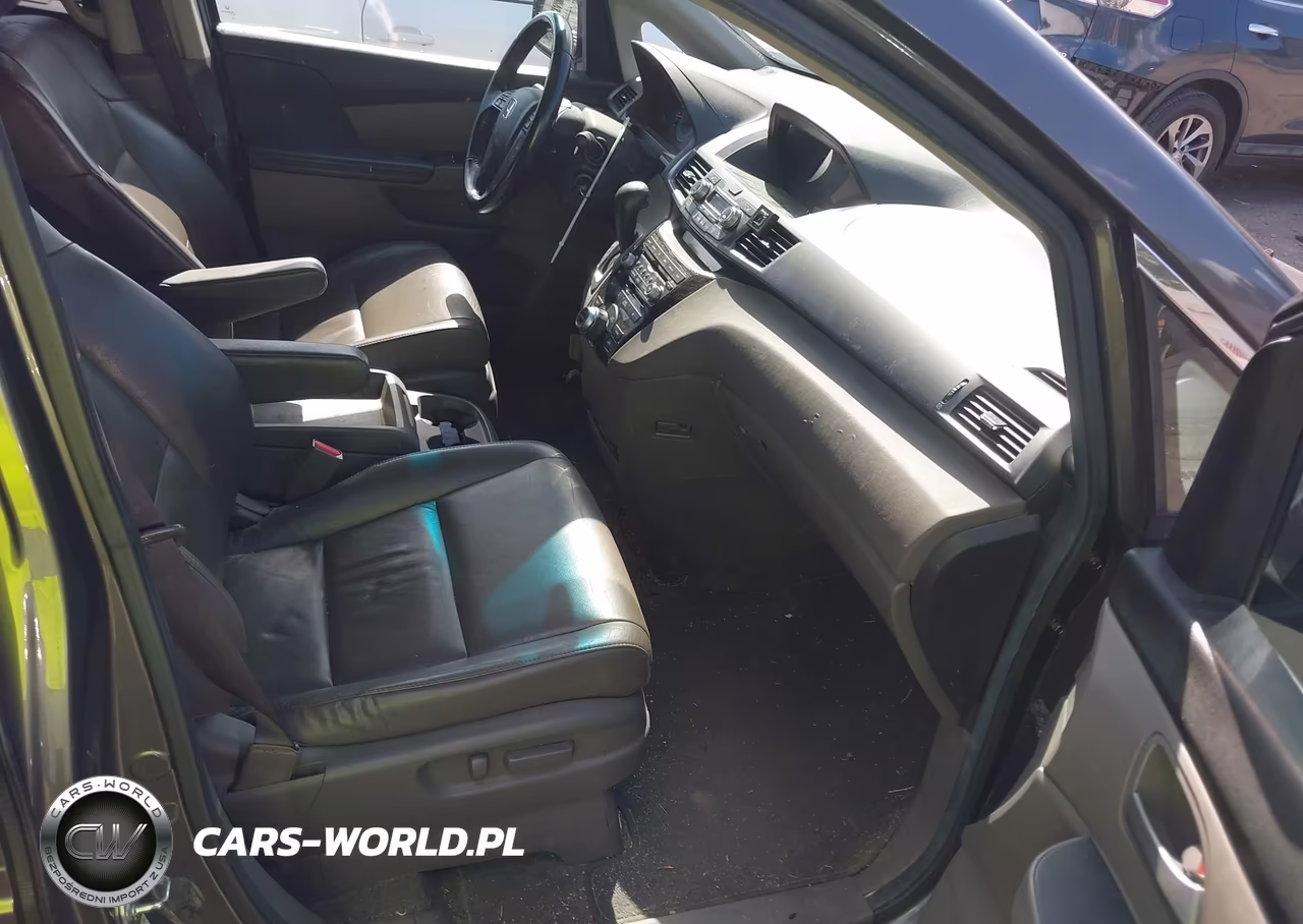 2013 Honda Odyssey Touring-Touring Elite VIN:5FNRL5H93DB008275 - 5