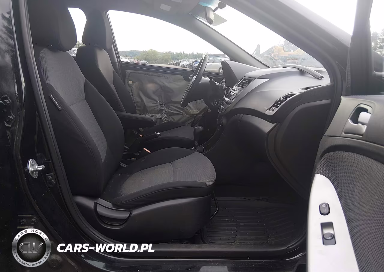 2014 Hyundai Accent Gs VIN:KMHCT5AE1EU171993 - 5