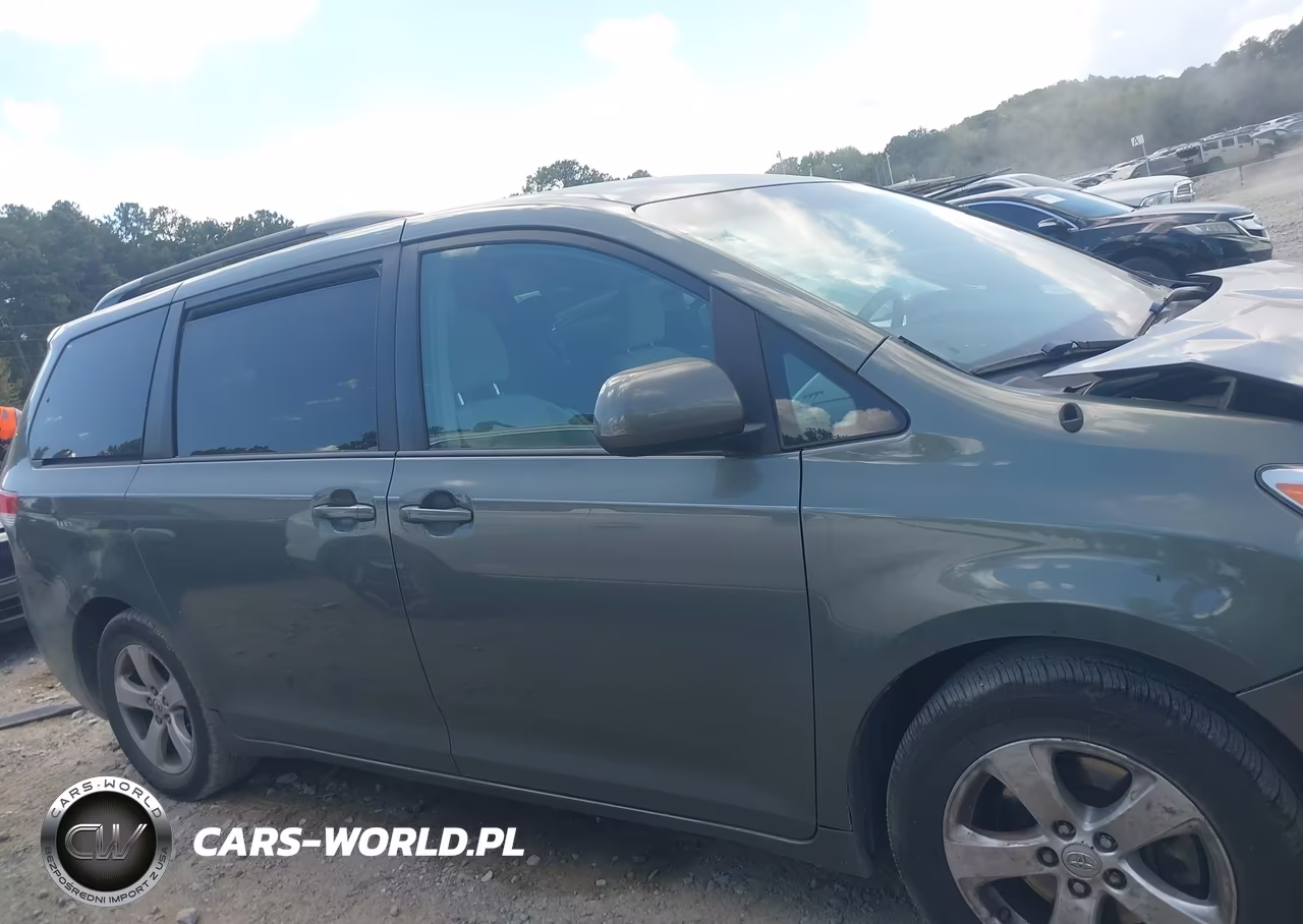 2013 Toyota Sienna Le V6 8 Passenger VIN:5TDKK3DC9DS346091 - 13