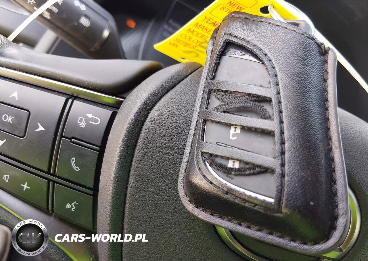 2020 Lexus Ux 200 VIN:JTHX3JBH2L2026587 - 11