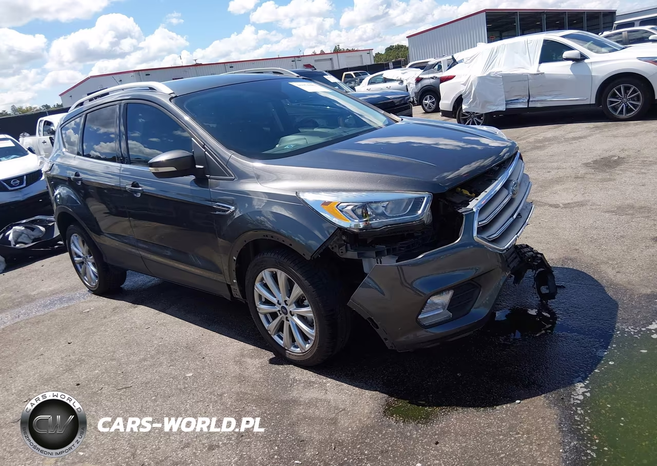 2017 Ford Escape Titanium – zdjęcie 1 z 17
