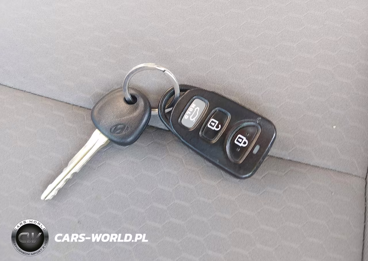 2020 Hyundai Elantra Sel VIN:5NPD84LF2LH624133 - 11