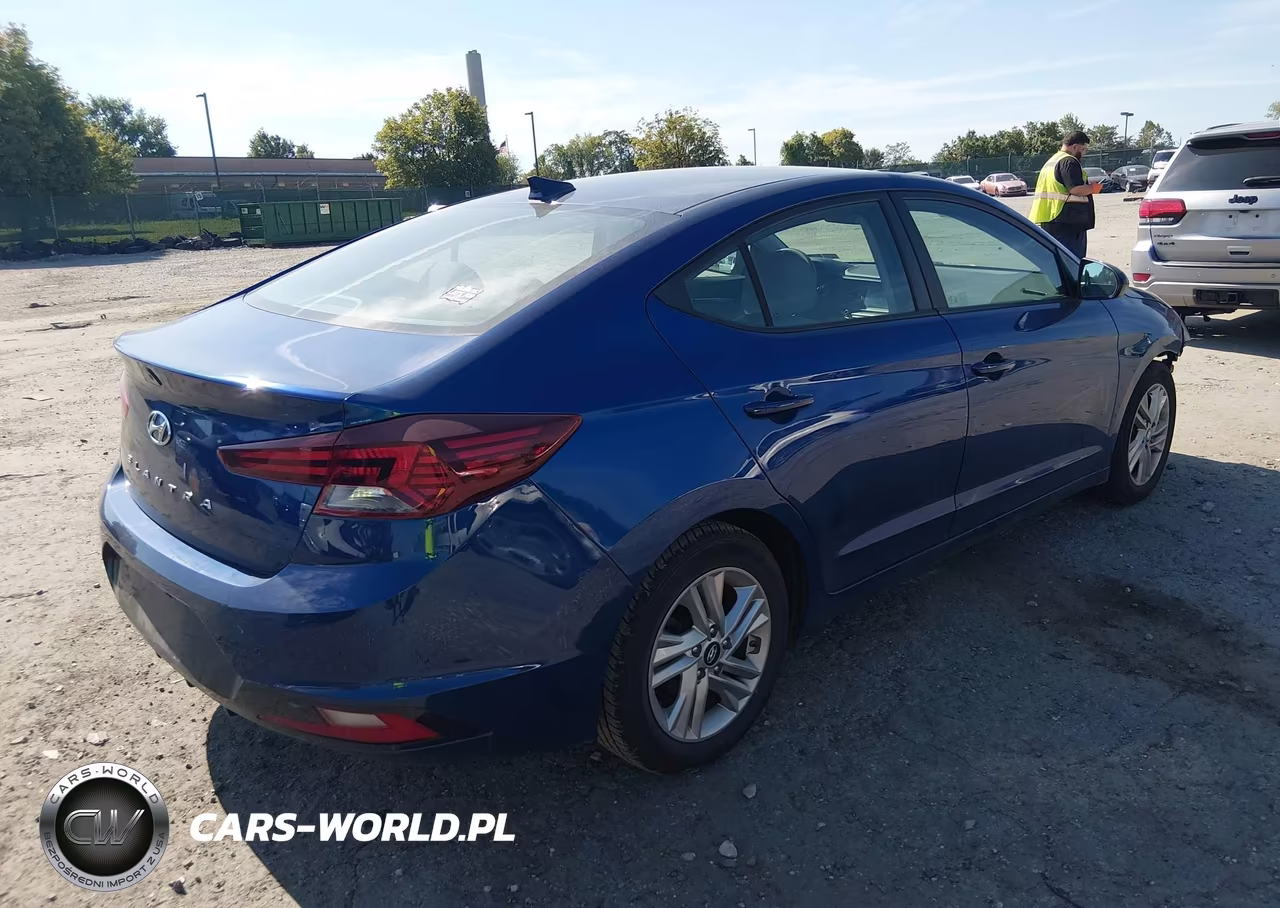 2020 Hyundai Elantra Sel VIN:5NPD84LF2LH624133 - 4