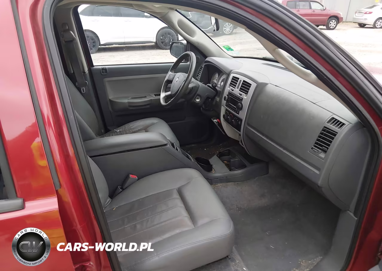 2007 Dodge Dakota Laramie VIN:1D7HW58P87S270677 - 5