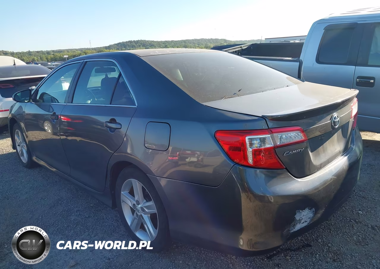 2014 Toyota Camry Se VIN:4T1BF1FK3EU308765 - 3