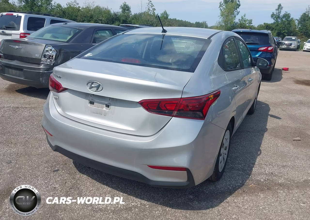 2019 Hyundai Accent Se VIN:3KPC24A37KE060858 - 4
