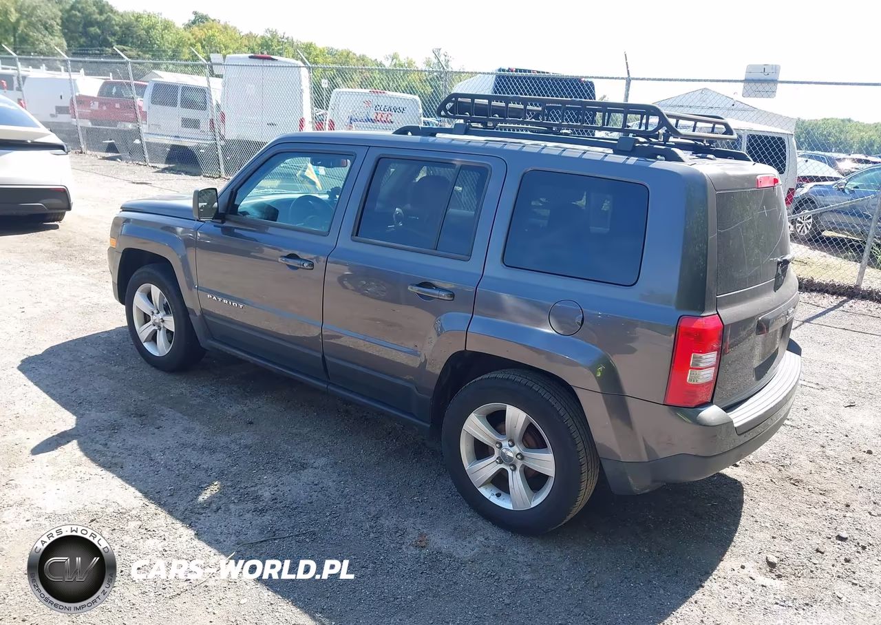 2015 Jeep Patriot Sport VIN:1C4NJPBAXFD401963 - 3