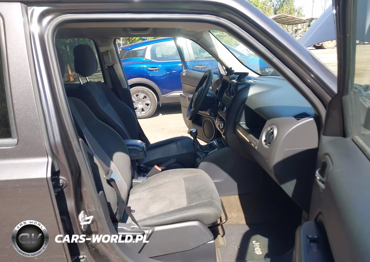 2015 Jeep Patriot Sport VIN:1C4NJPBAXFD401963 - 5