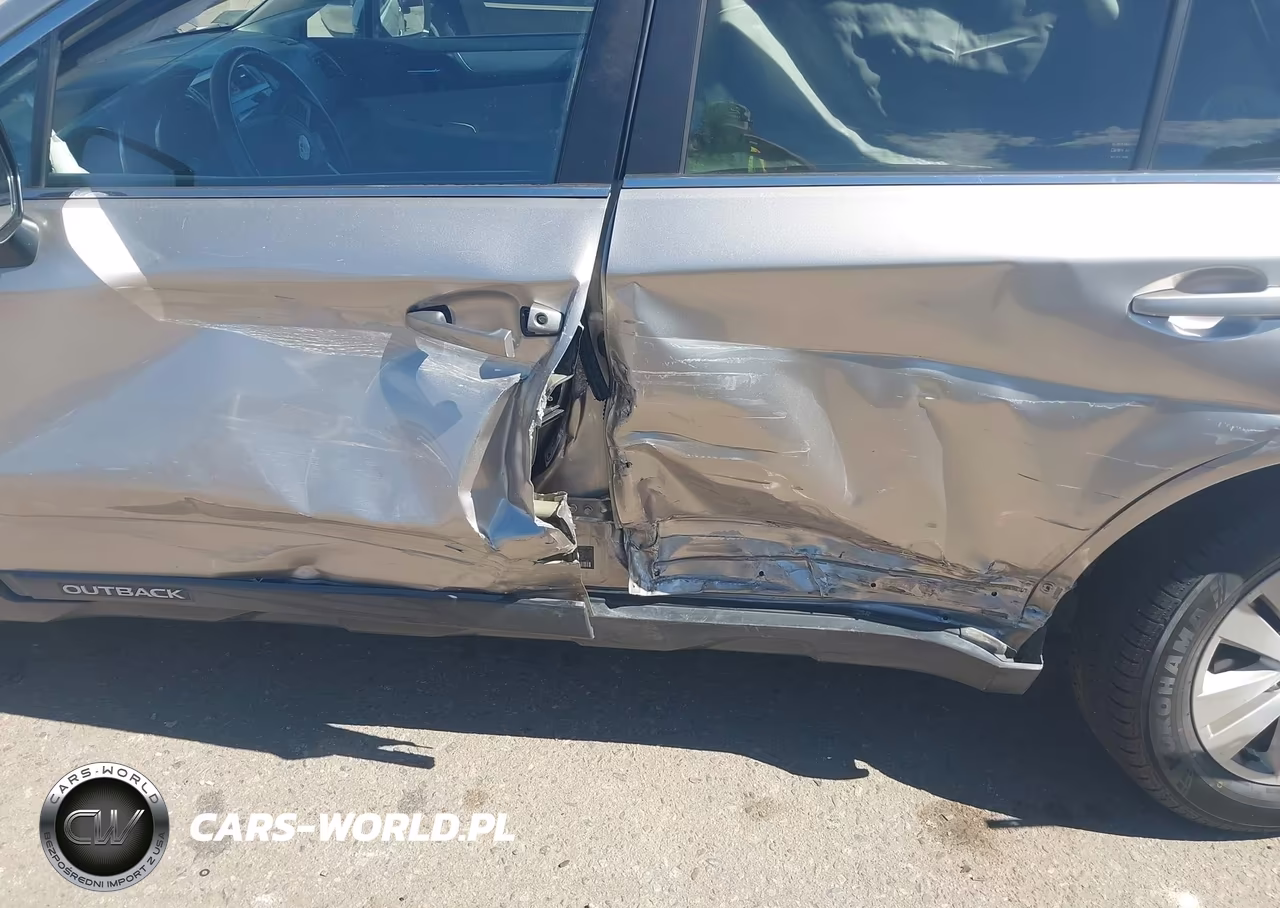 2017 Subaru Outback 2.5I Premium VIN:4S4BSACC6H3257037 - 6