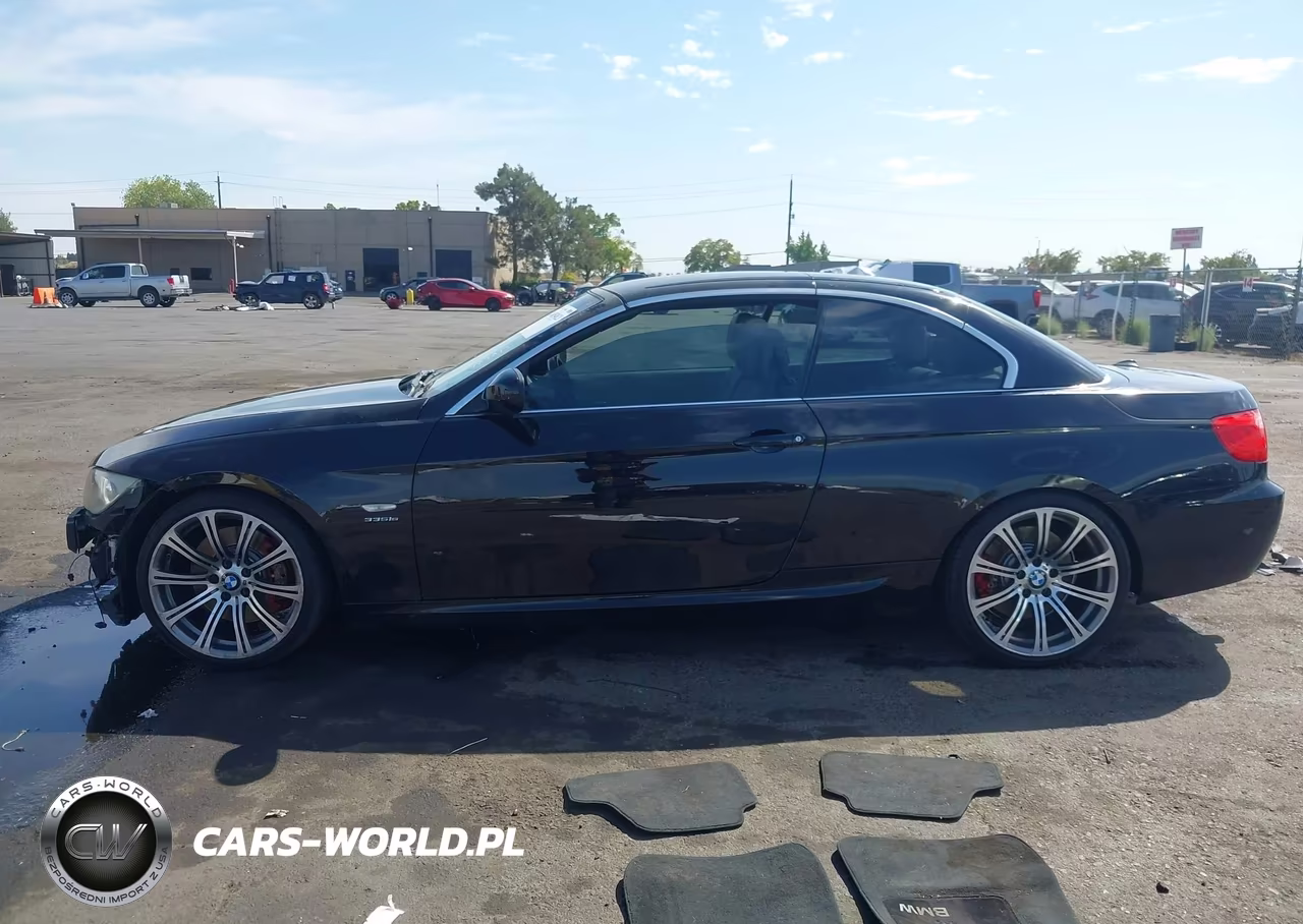 2011 BMW 335Is VIN:WBADX1C50BE569332 - 15
