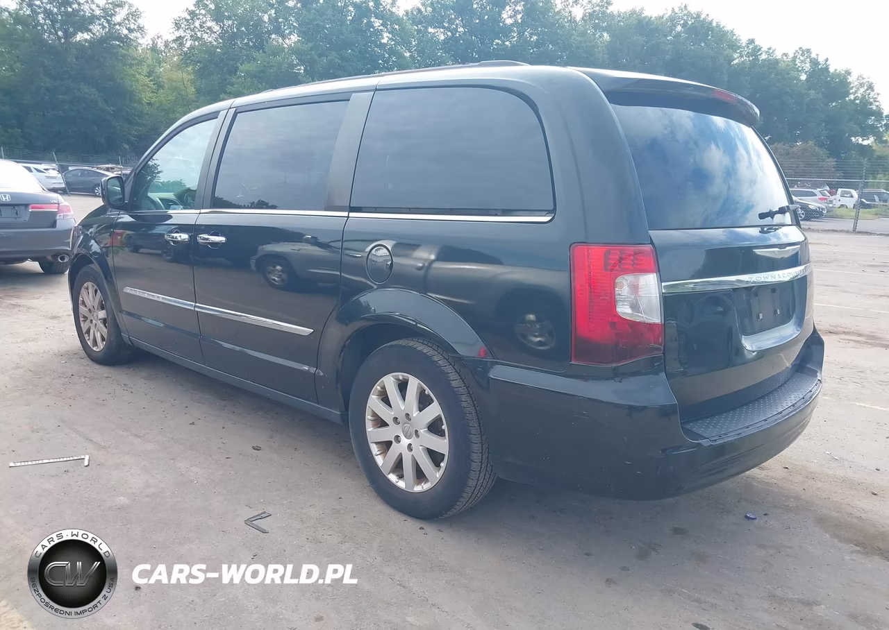 2015 Chrysler Town & Country Touring VIN:2C4RC1BG8FR609656 - 3