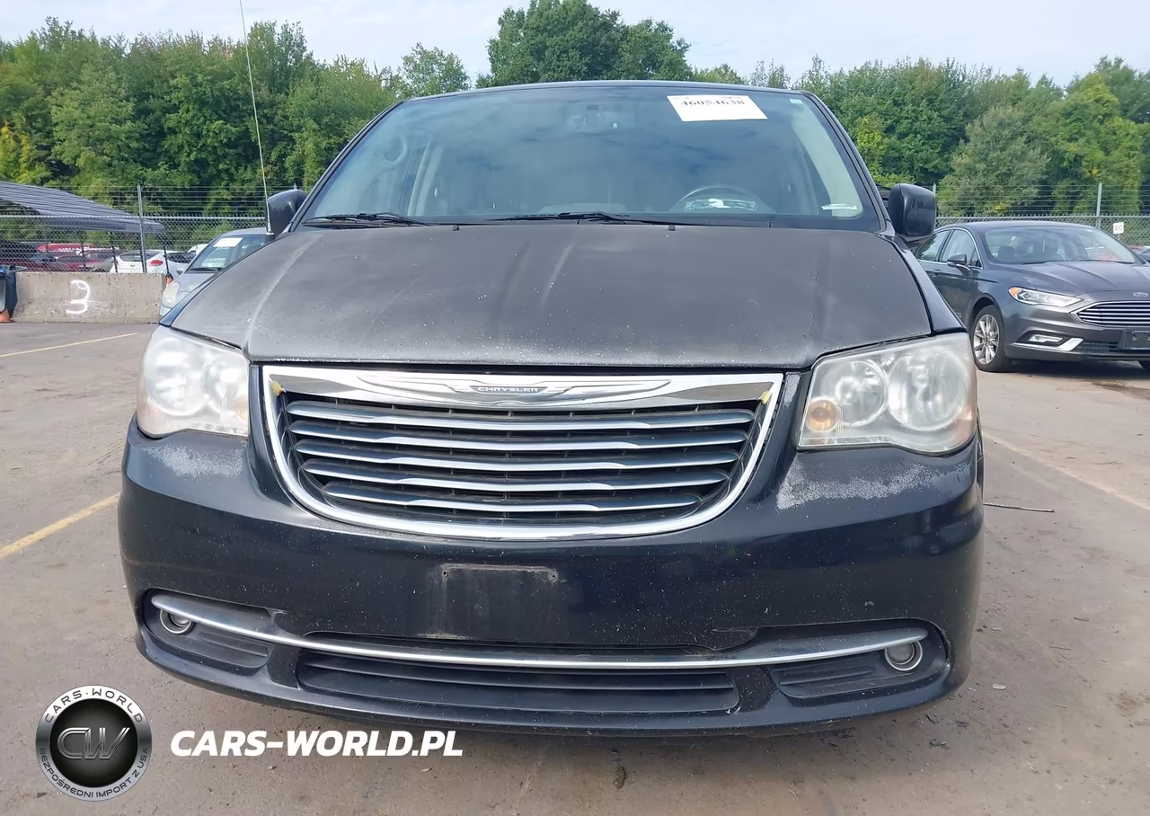 2015 Chrysler Town & Country Touring VIN:2C4RC1BG8FR609656 - 6
