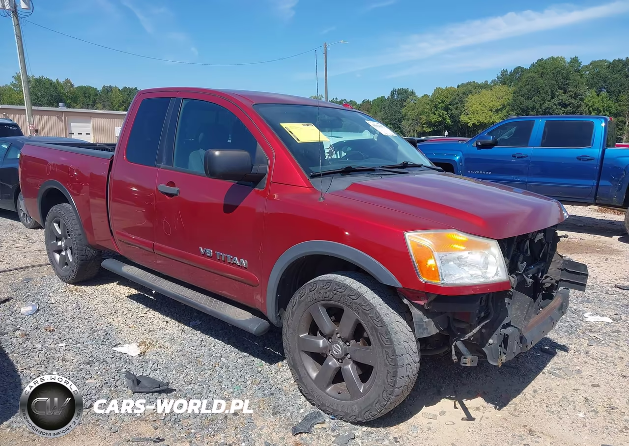 2015 Nissan Titan S-Sv