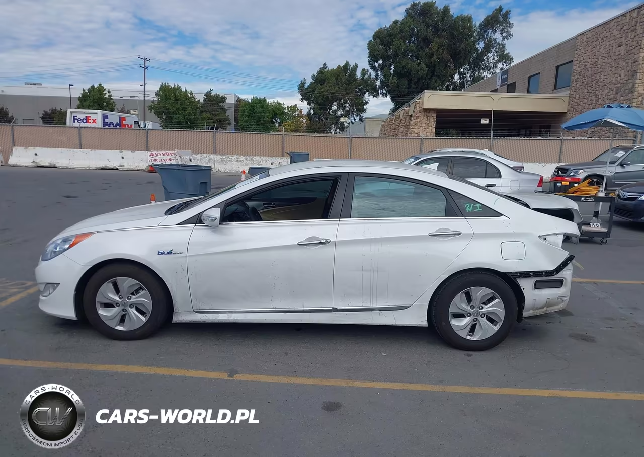 2014 Hyundai Sonata Hybrid VIN:KMHEC4A42EA108221 - 15