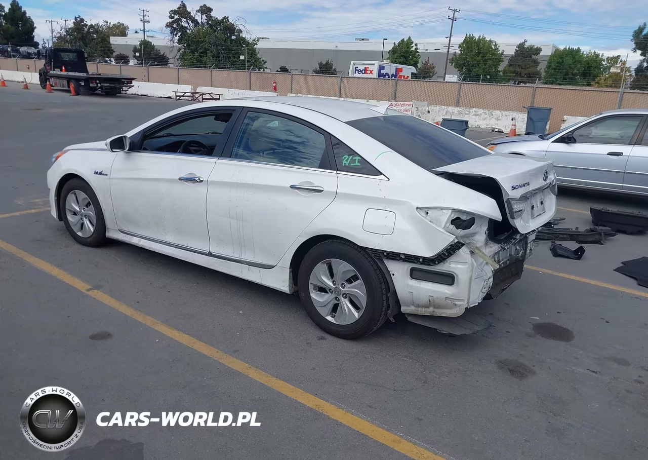 2014 Hyundai Sonata Hybrid VIN:KMHEC4A42EA108221 - 3