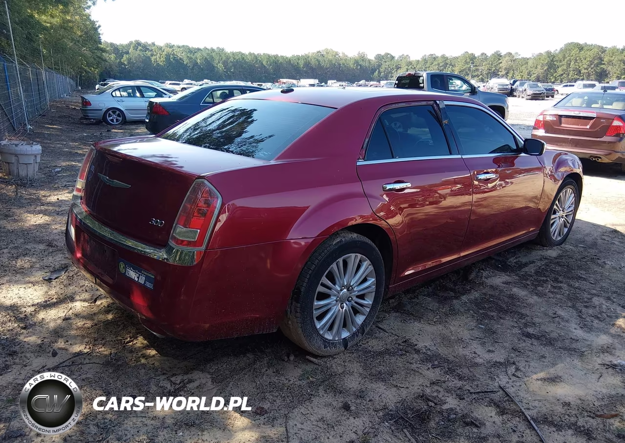 2012 Chrysler 300 Limited VIN:2C3CCAHG4CH184195 - 4