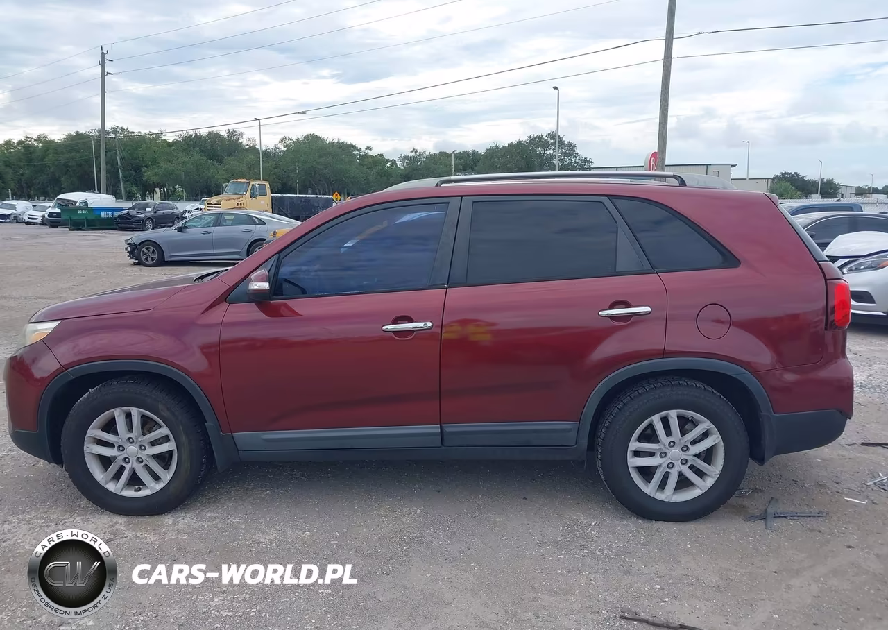 2014 Kia Sorento Lx VIN:5XYKT3A67EG479040 - 15