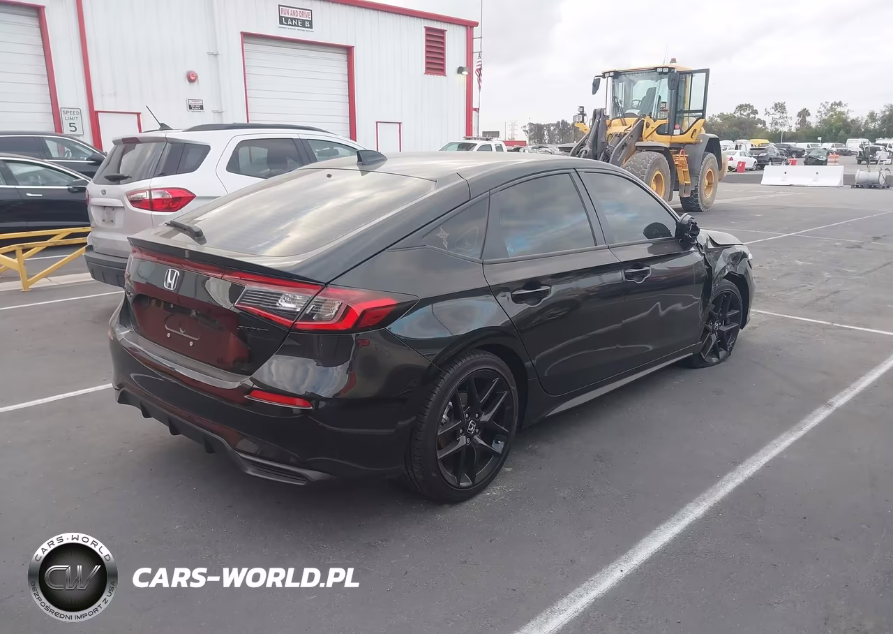 2026 Honda Civic Sport VIN:19XFL2H80TE027332 - 4