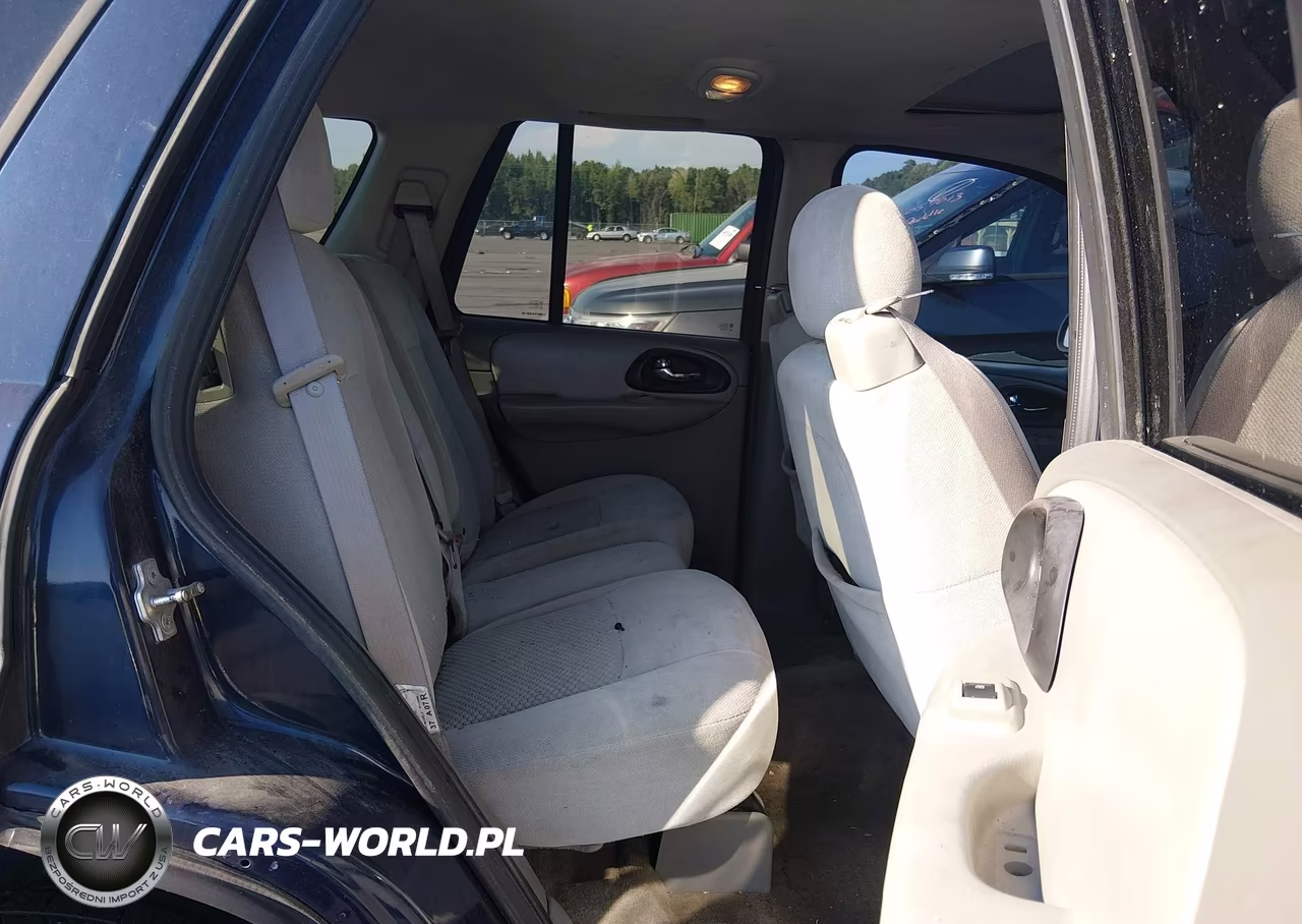 2007 Chevrolet Trailblazer Ls VIN:1GNDT13S672232992 - 8