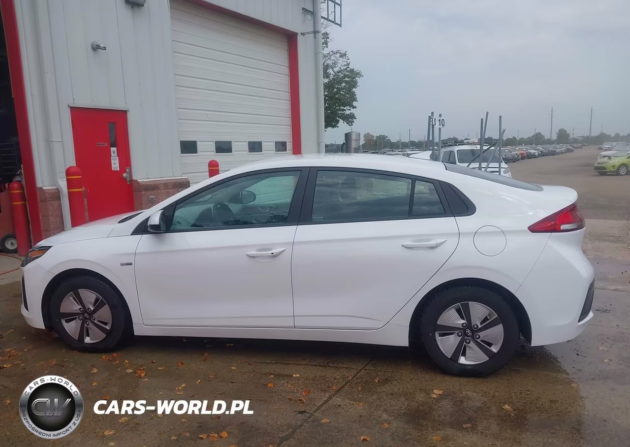 2020 Hyundai Ioniq Hybrid Blue VIN:KMHC65LC0LU219953 - 14