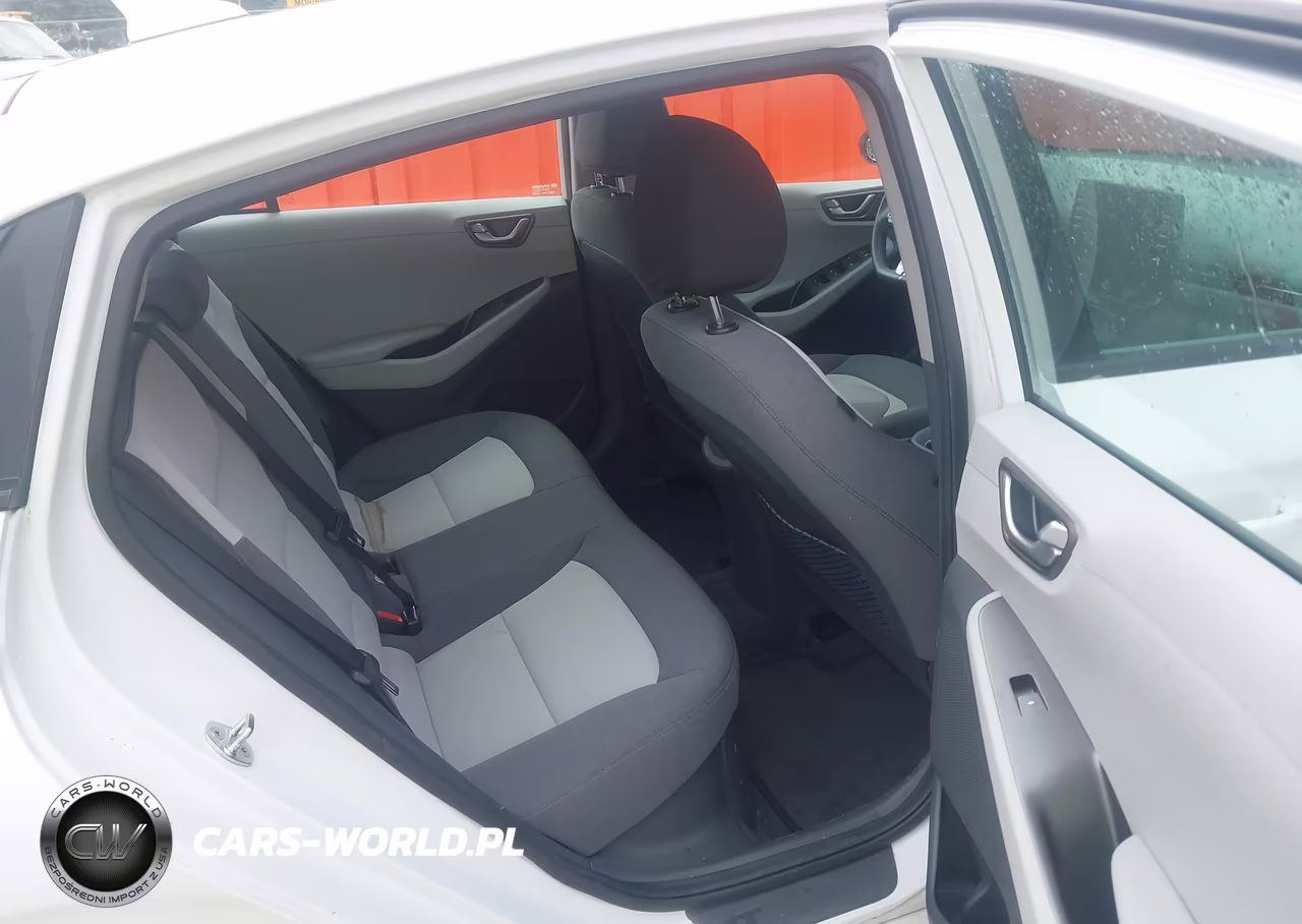 2020 Hyundai Ioniq Hybrid Blue VIN:KMHC65LC0LU219953 - 8