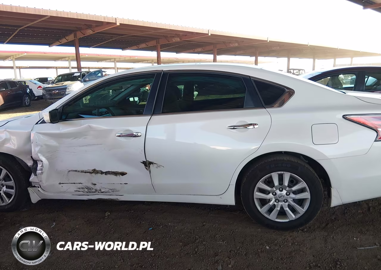 2015 Nissan Altima 2.5 S VIN:1N4AL3AP8FN865745 - 15