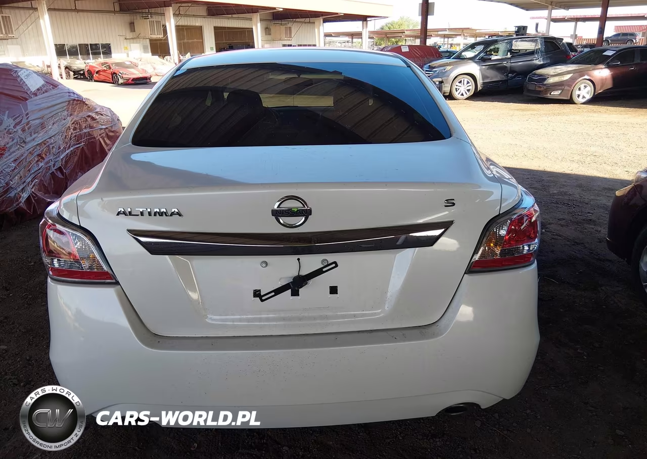 2015 Nissan Altima 2.5 S VIN:1N4AL3AP8FN865745 - 17