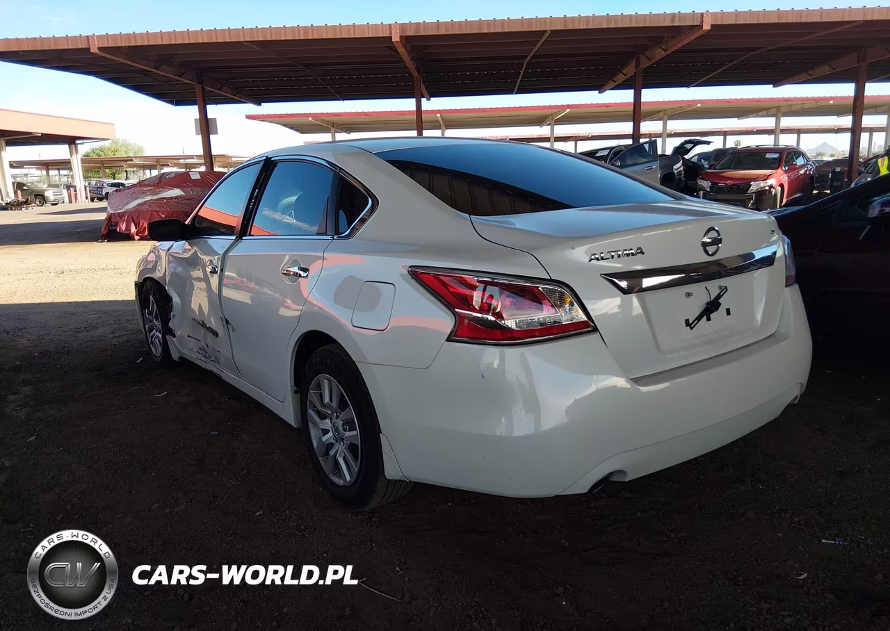2015 Nissan Altima 2.5 S VIN:1N4AL3AP8FN865745 - 3
