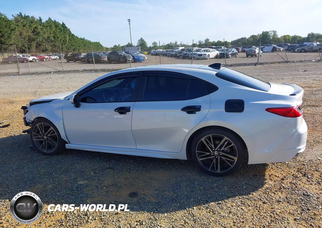 2025 Toyota Camry Xse VIN:4T1DAACK8SU032915 - 15