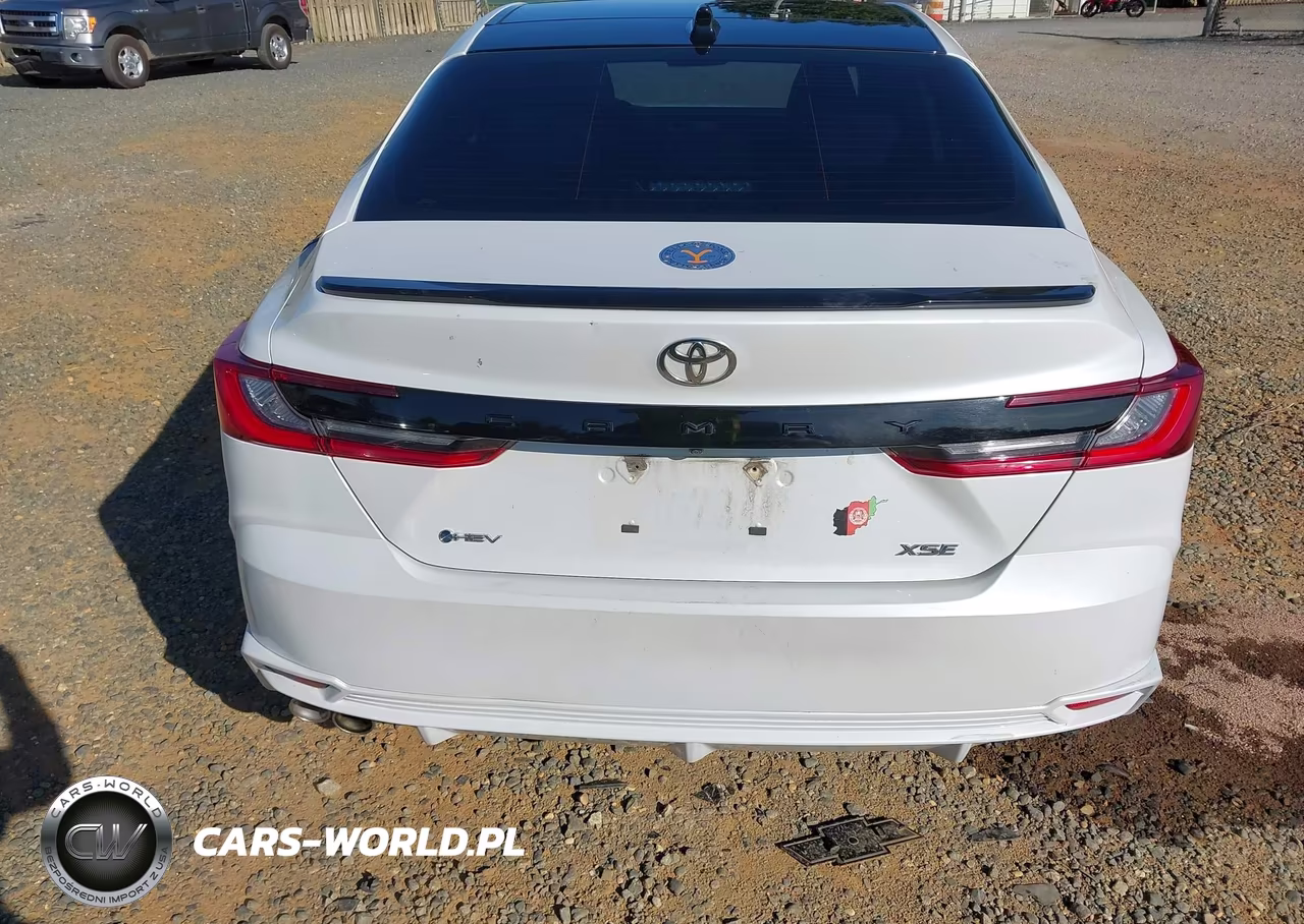 2025 Toyota Camry Xse VIN:4T1DAACK8SU032915 - 17