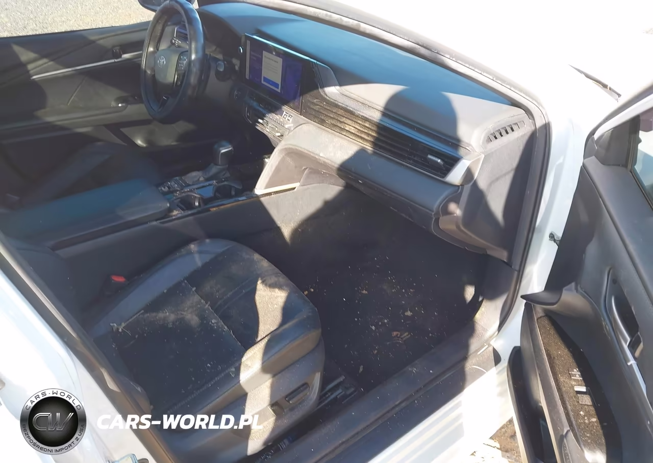 2025 Toyota Camry Xse VIN:4T1DAACK8SU032915 - 5
