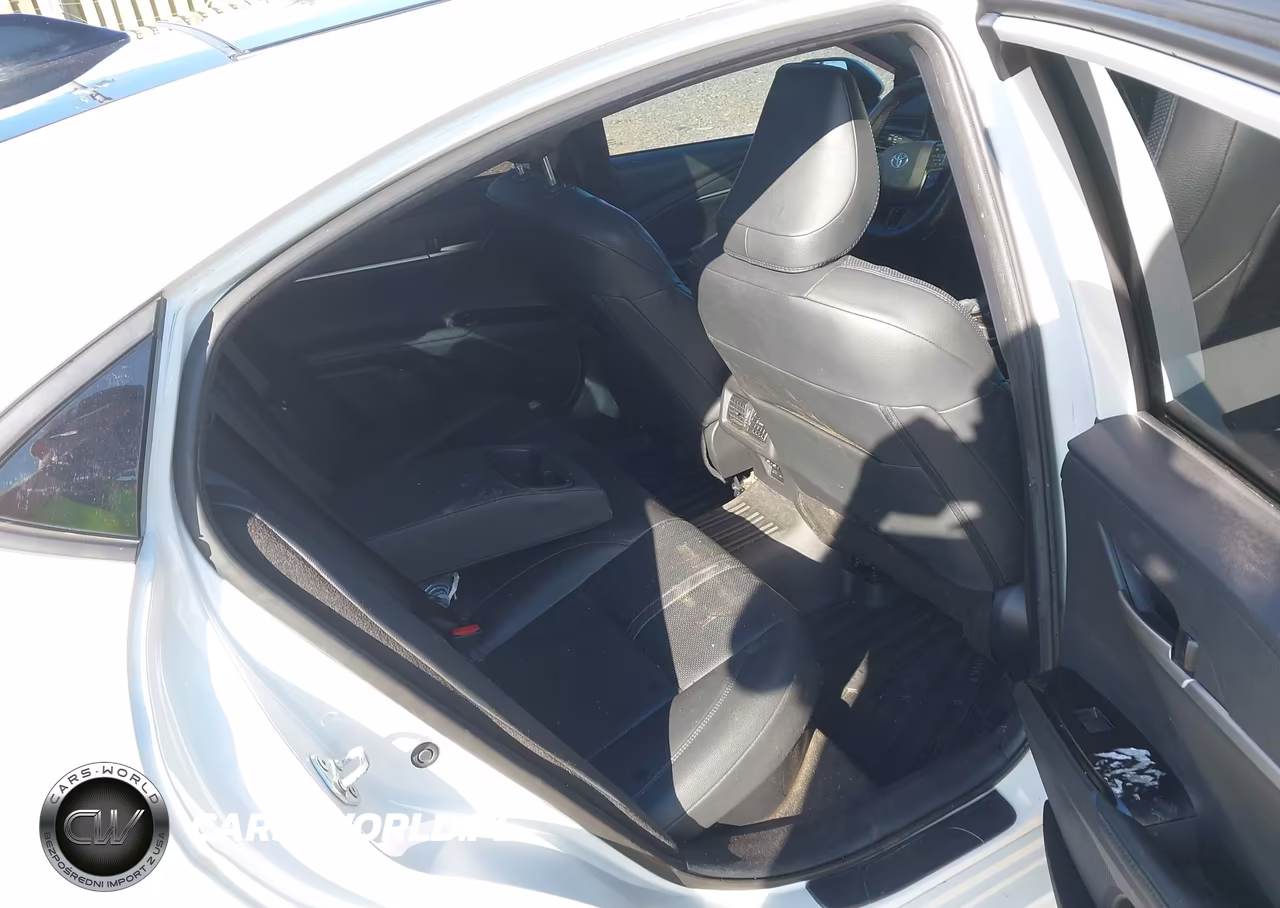 2025 Toyota Camry Xse VIN:4T1DAACK8SU032915 - 8