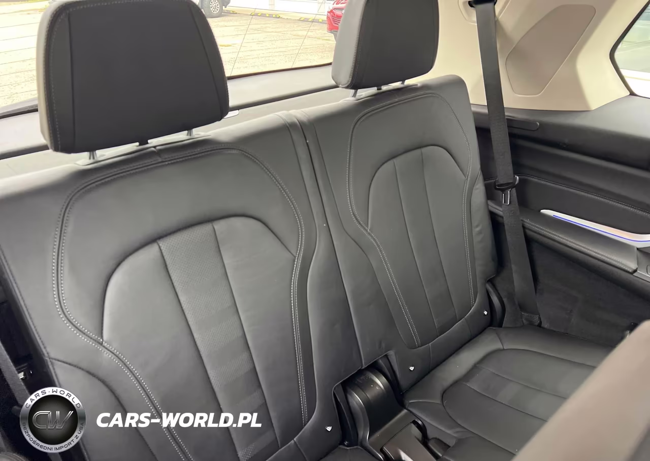 2020 BMW X7 xDrive40I VIN:5UXCW2C04L9B20131 - 6