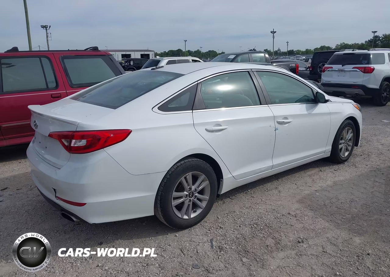 2016 Hyundai Sonata Se VIN:5NPE24AF0GH291705 - 4