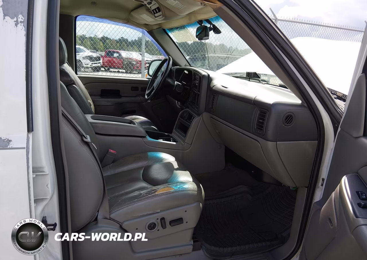 2004 Chevrolet Tahoe Lt VIN:1GNEC13Z54J118775 - 5