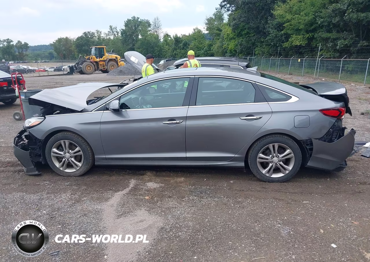 2018 Hyundai Sonata Limited VIN:5NPE34AF2JH619291 - 15