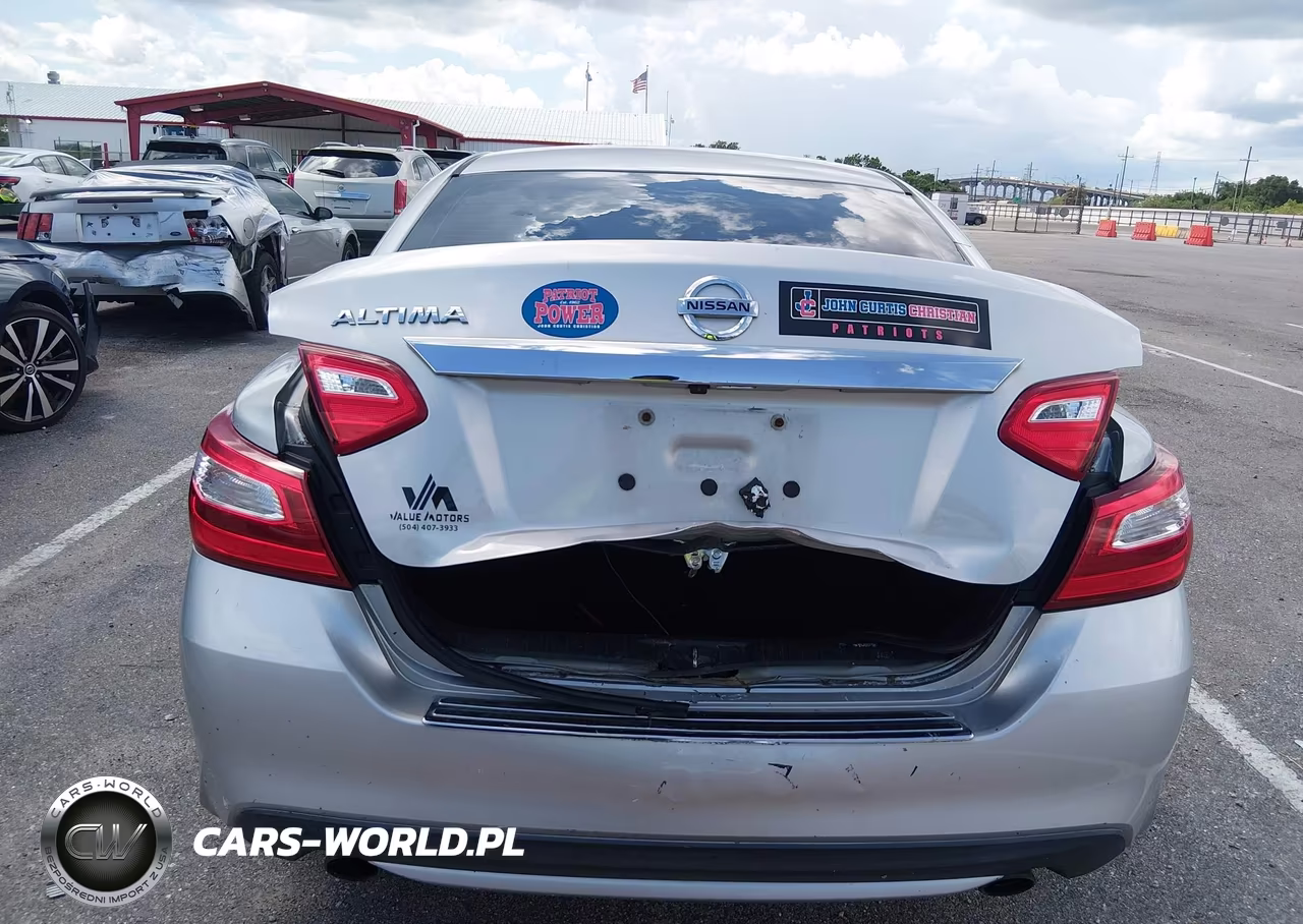 2017 Nissan Altima 2.5 S VIN:1N4AL3AP2HC496041 - 17