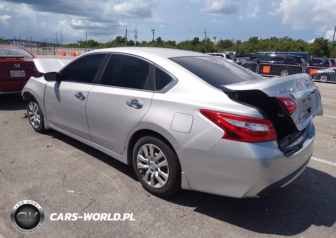 2017 Nissan Altima 2.5 S VIN:1N4AL3AP2HC496041 - 3