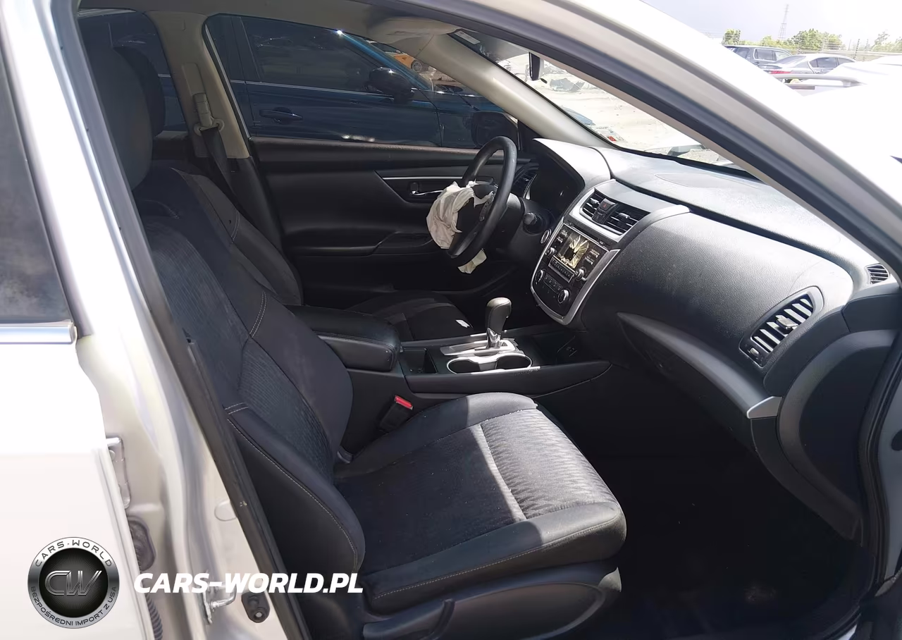 2017 Nissan Altima 2.5 S VIN:1N4AL3AP2HC496041 - 5