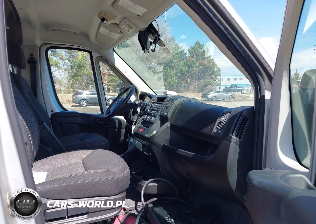 2014 Ram Promaster 2500 Window Van High Roof VIN:3C6TRVPG3EE124224 - 5