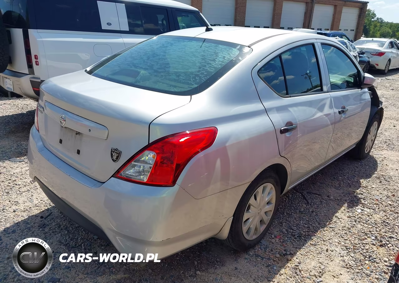 2016 Nissan Versa 1.6 S VIN:3N1CN7AP5GL838608 - 4