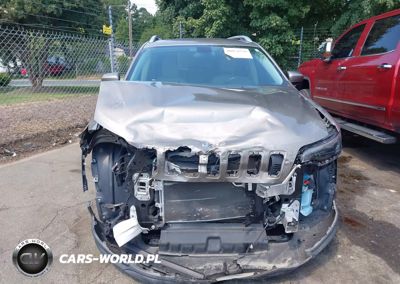 2019 Jeep Cherokee Latitude Fwd VIN:1C4PJLCB8KD246915 - 6