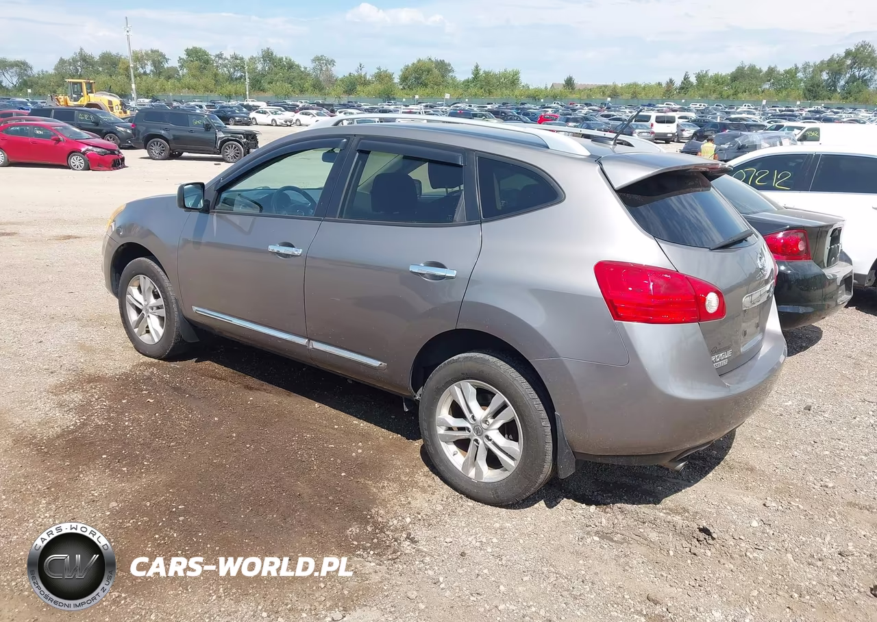 2015 Nissan Rogue Select S VIN:JN8AS5MV0FW768394 - 3