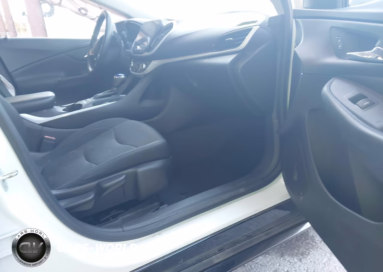 2017 Chevrolet Volt Lt VIN:1G1RA6S5XHU168399 - 5