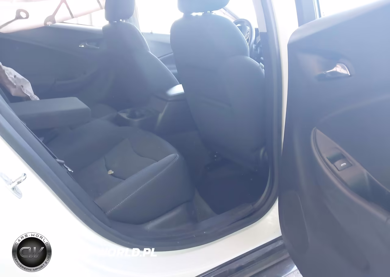 2017 Chevrolet Volt Lt VIN:1G1RA6S5XHU168399 - 8