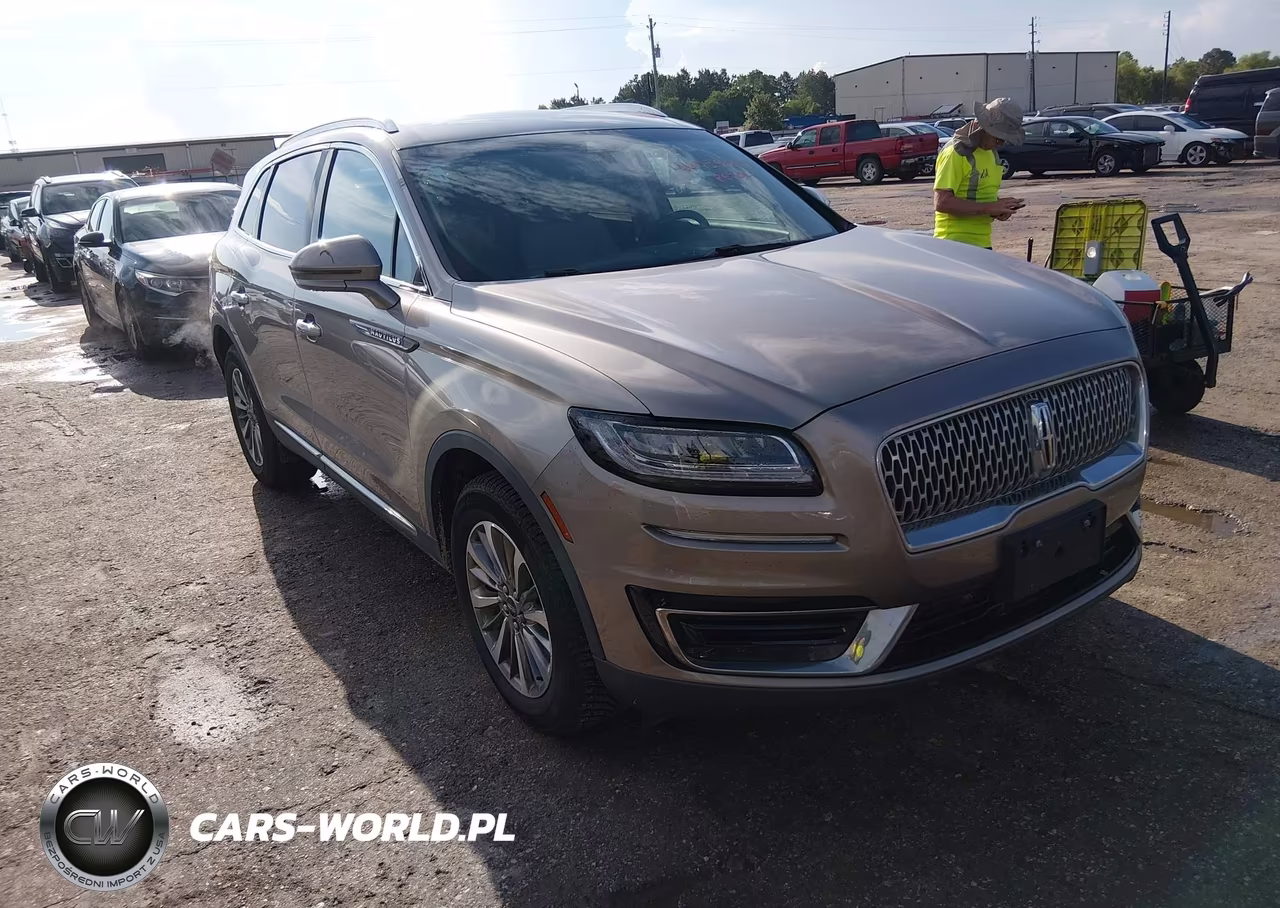 2019 Lincoln Nautilus Select