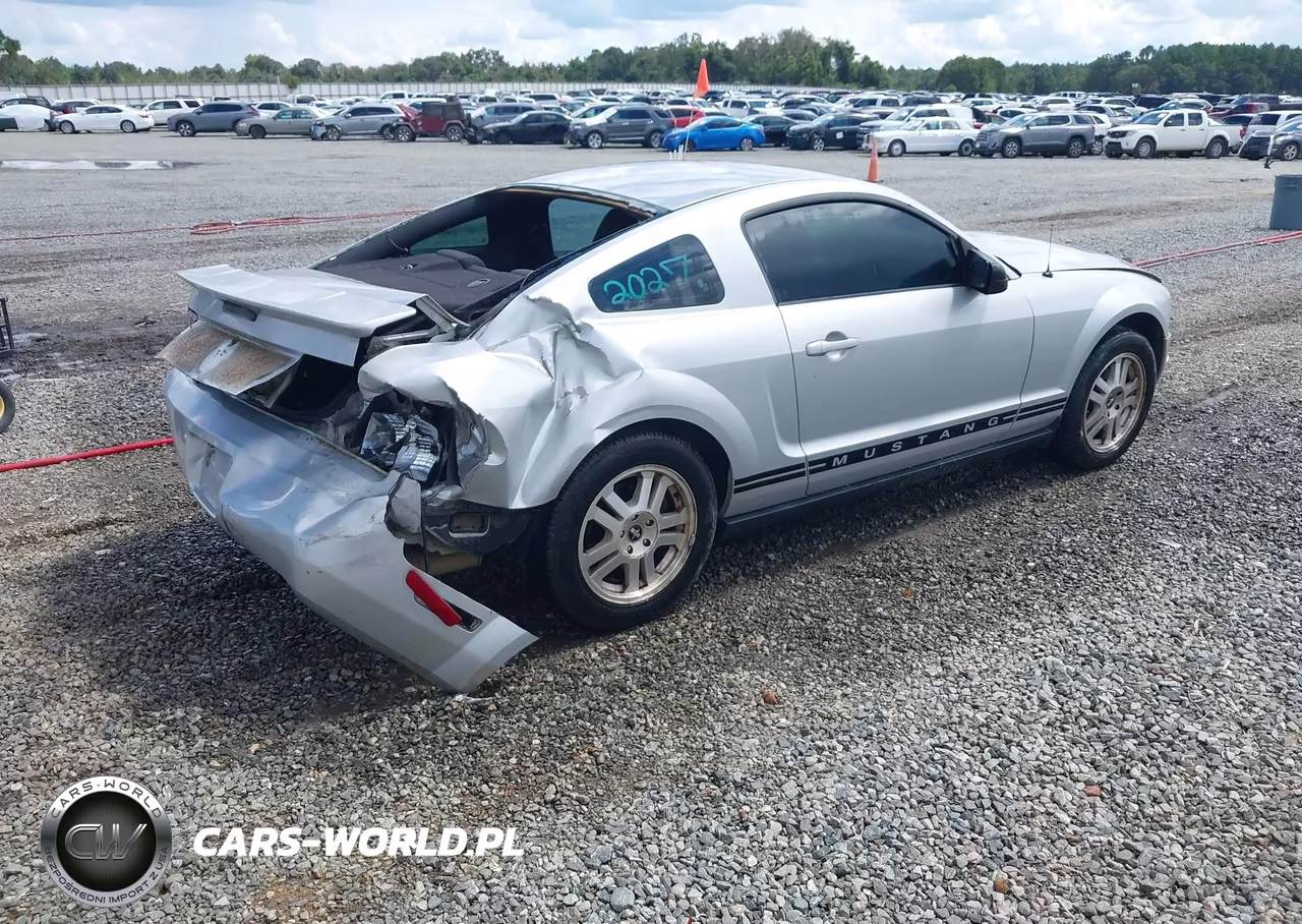 2007 Ford Mustang V6 Deluxe-V6 Premium VIN:1ZVFT80N075224357 - 4