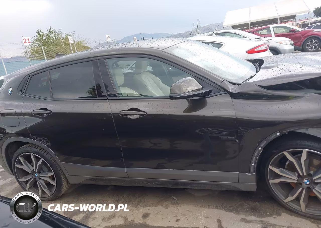 2018 BMW X2 xDrive28I VIN:WBXYJ5C3XJEB19476 - 13