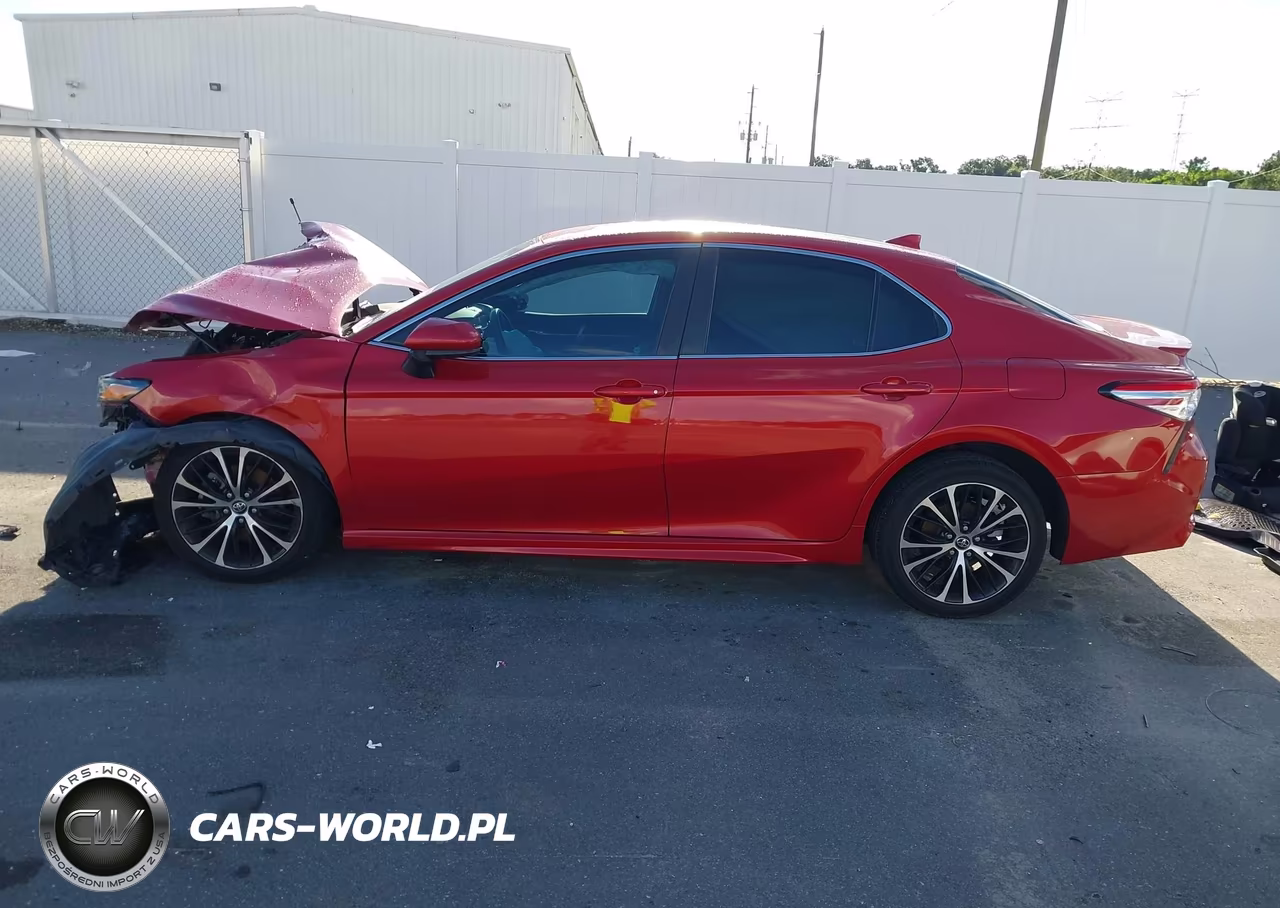 2020 Toyota Camry Se VIN:4T1G11AK9LU328365 - 14